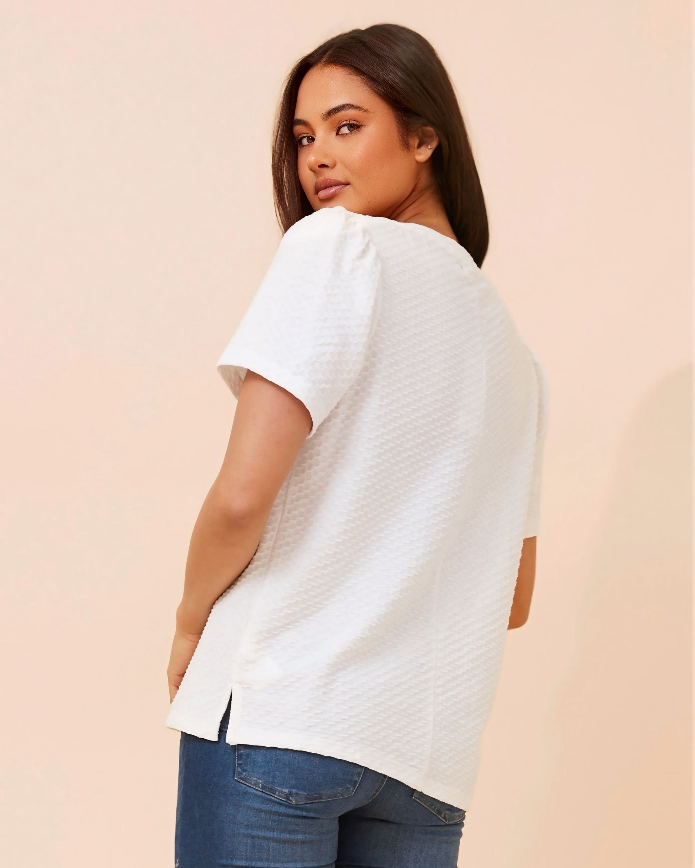 Vera White Basic Tee