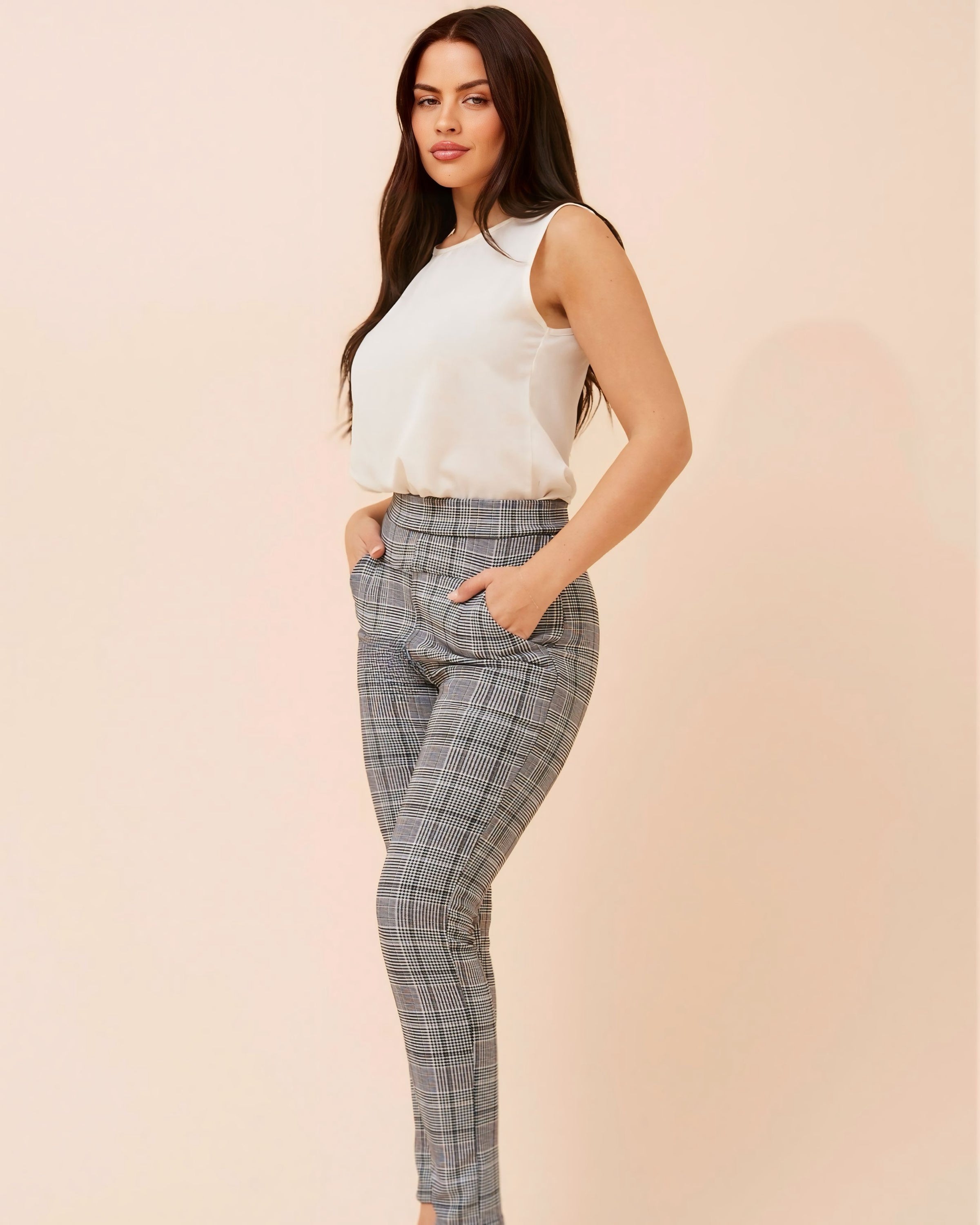 Lucy Pull On Stretch Pants