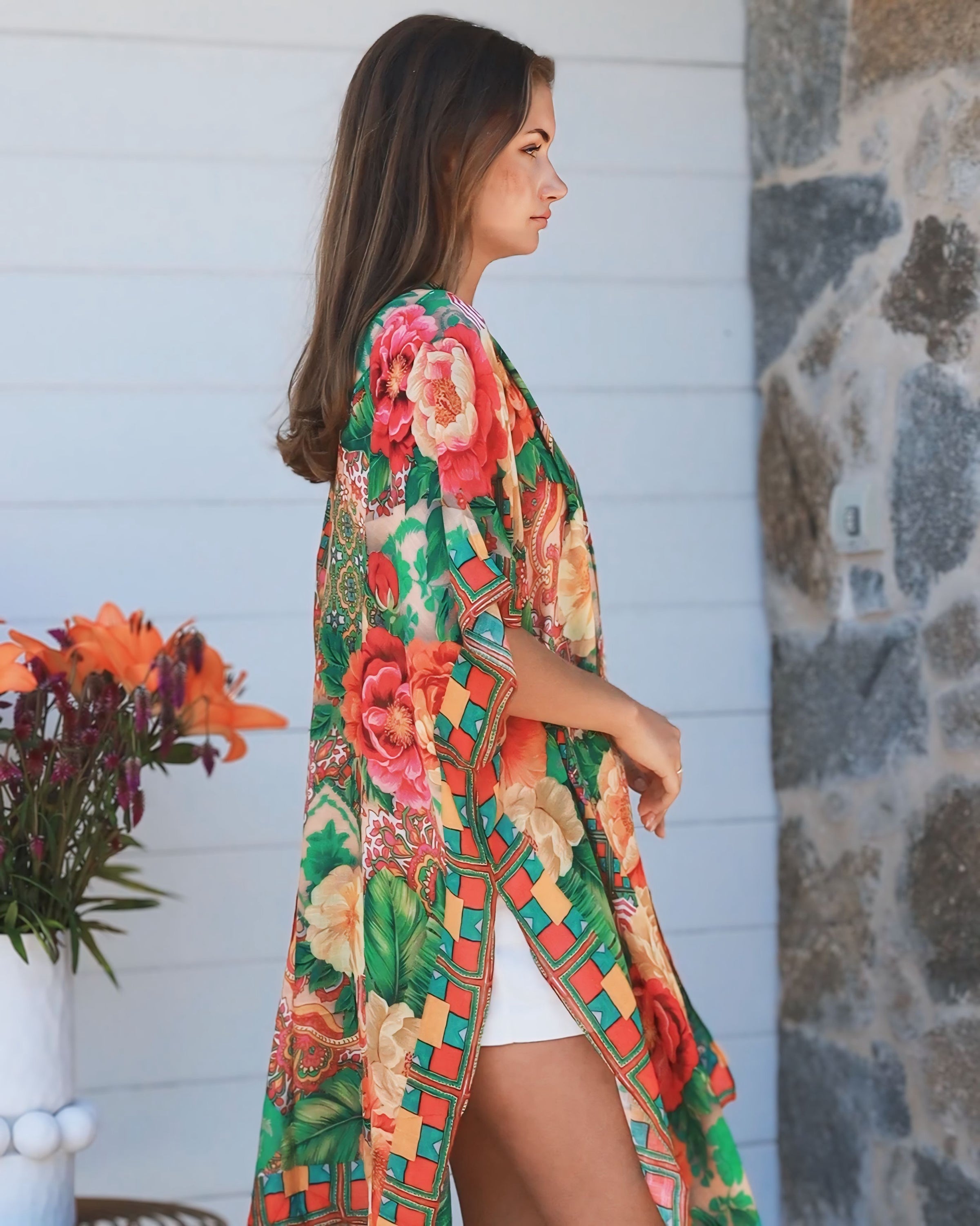 Trudy Flower Throw Top