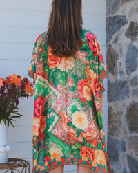 Trudy Flower Throw Top